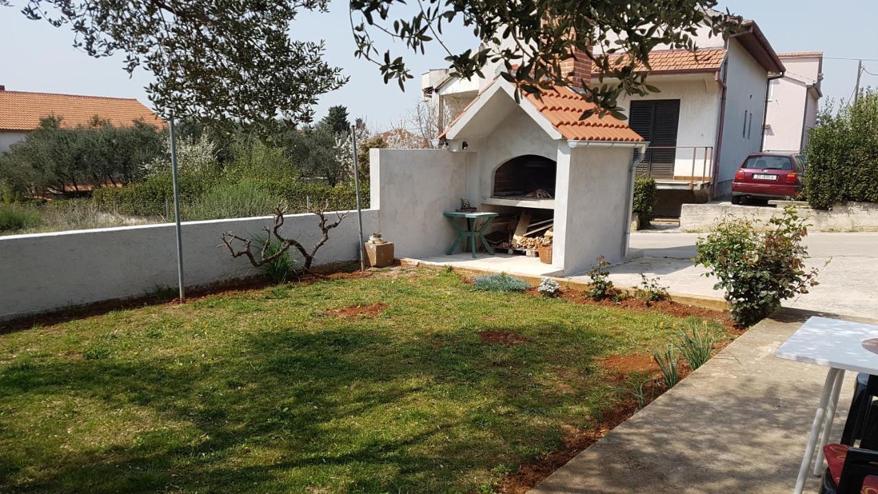 Apartment Pantalon, Big Terrace And Free Parking Zadar Exterior foto